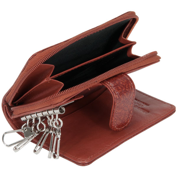 Keycase, Kangaroo Leather : The coin pouch zips shut.