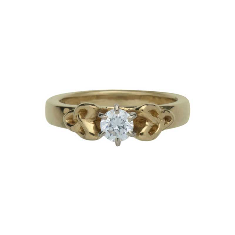 Triskele Anniversary Ring with 1/3 carat diamond